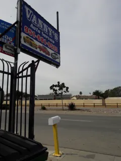 Vanny's Auto Service