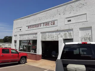 Woodruff tire co.