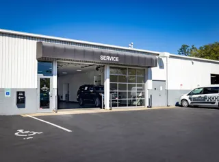 Lincoln of Cincinnati Service Center