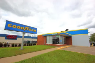 Goodyear Bloomington Auto, Tire & Glass