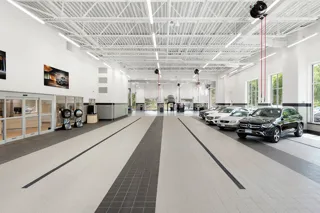 Mercedes-Benz of St. Paul Service Center