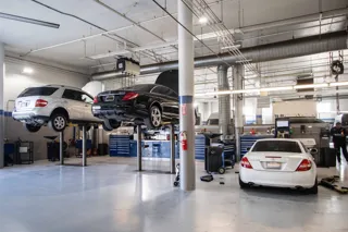 Walter's Mercedes-Benz of Riverside Service Center