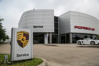 Porsche River Oaks Service Center